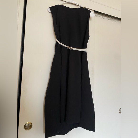 Black Cocktail Dress with White Belt Size 14 Karl Lagerfeld Paris - Picture 1 of 3